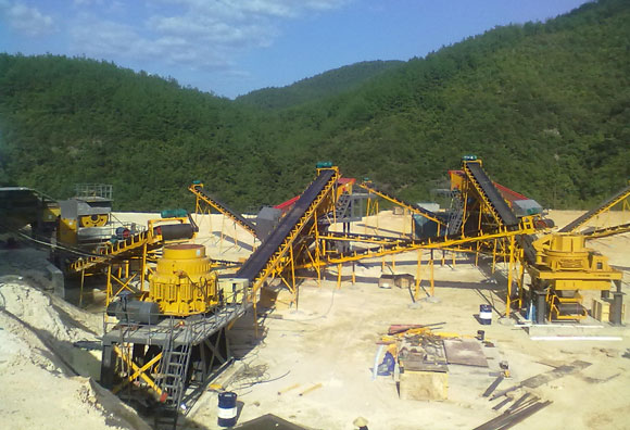 上海山威路橋制砂生產(chǎn)線現(xiàn)場(chǎng)